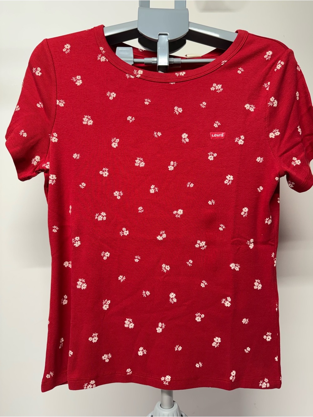 Levi's Red Short Sleeve Floral Crew Neck Tee
